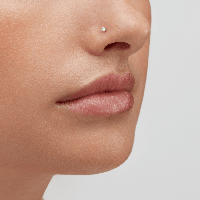 Invisible Set Diamond Nostril Screw