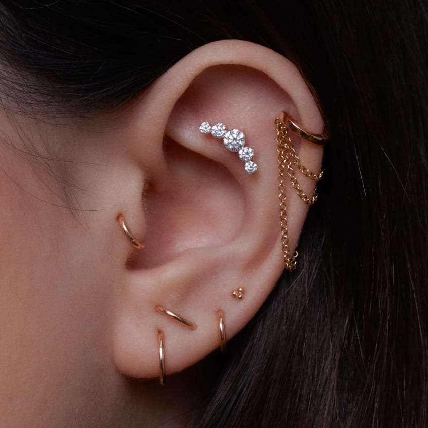 Invisible Set Five Diamond Open Curve Threaded Stud Earring