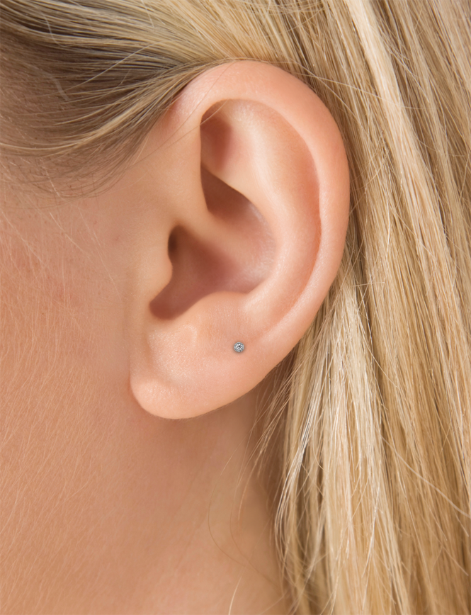 Scalloped Set Diamond Stud Earring