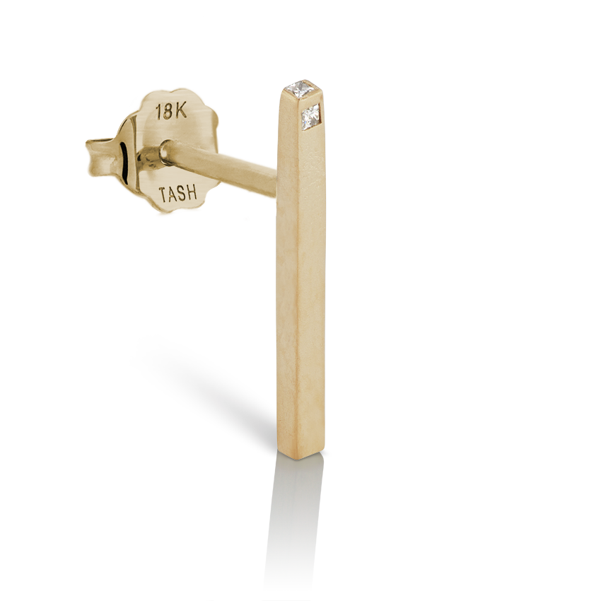 matte-square-three-diamond-end-bar-stud-earring-yellow-gold-18mm-18mm-yellow-gold-ebarmd3-yg-w18m-a