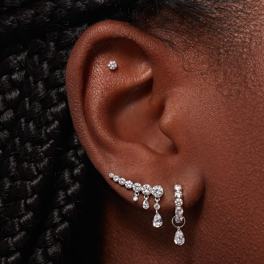 18mm Curved Crescendo Bar Invisible Set Diamond Ear Climber