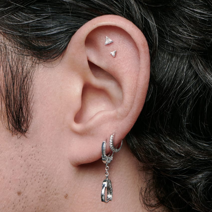Invisible Set Triangle Diamond Threaded Stud Earring