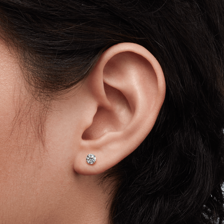 Invisible Diamond Threaded Stud Earring with Diamond Back