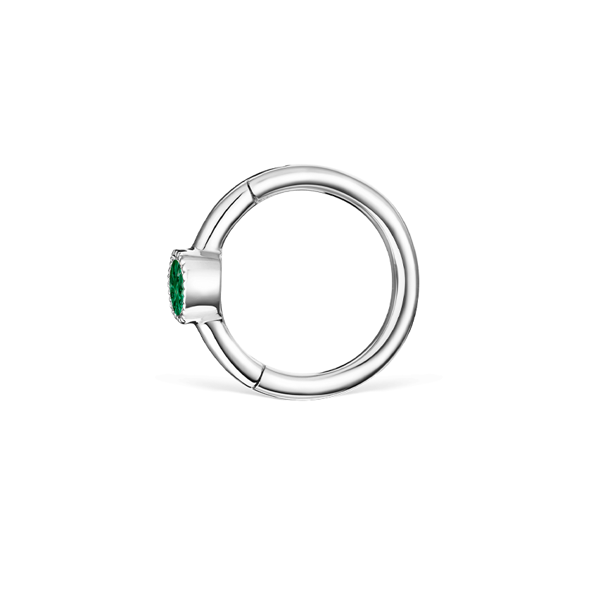 Scallop Set Emerald Hoop Earring