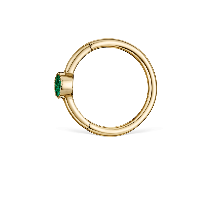 Scallop Set Emerald Hoop Earring